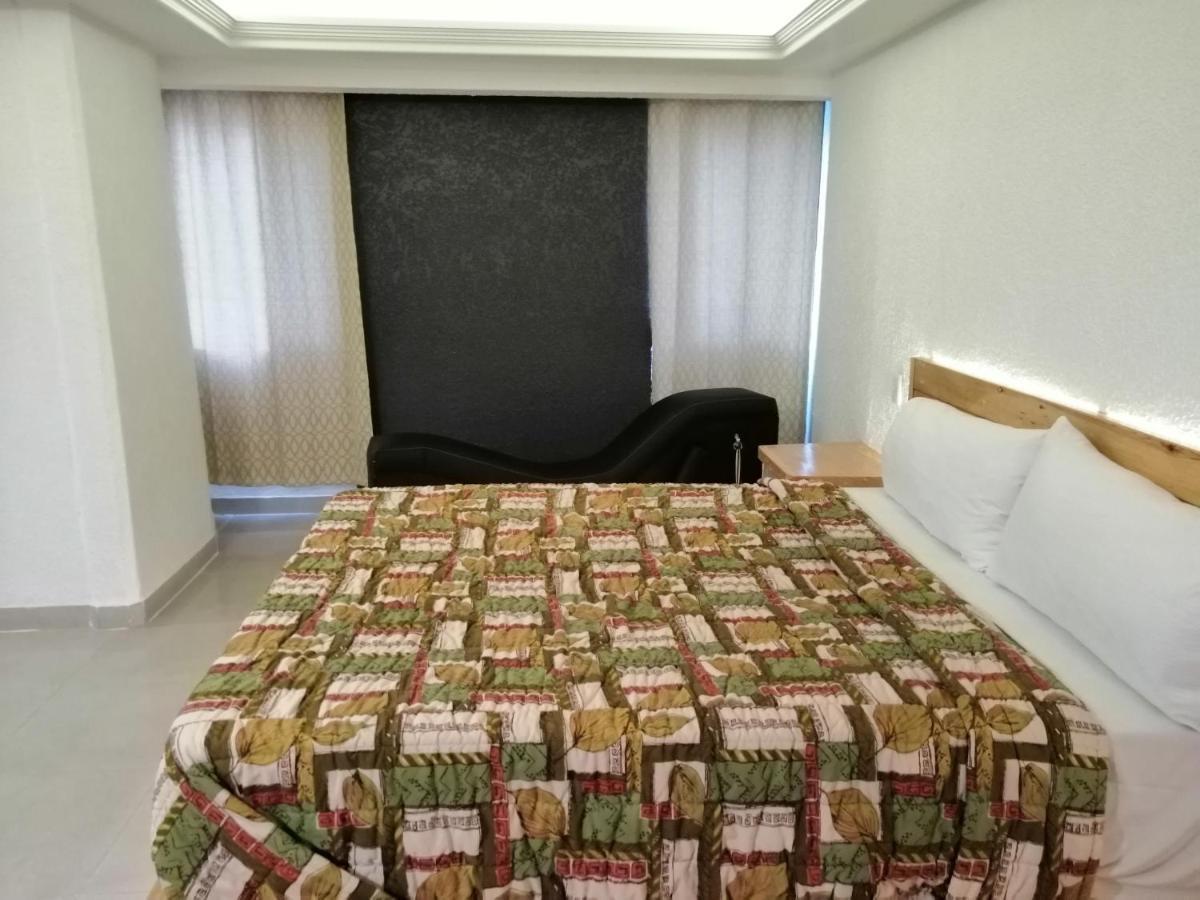Motel Oasis Mexico Tlalnepantla  Bagian luar foto