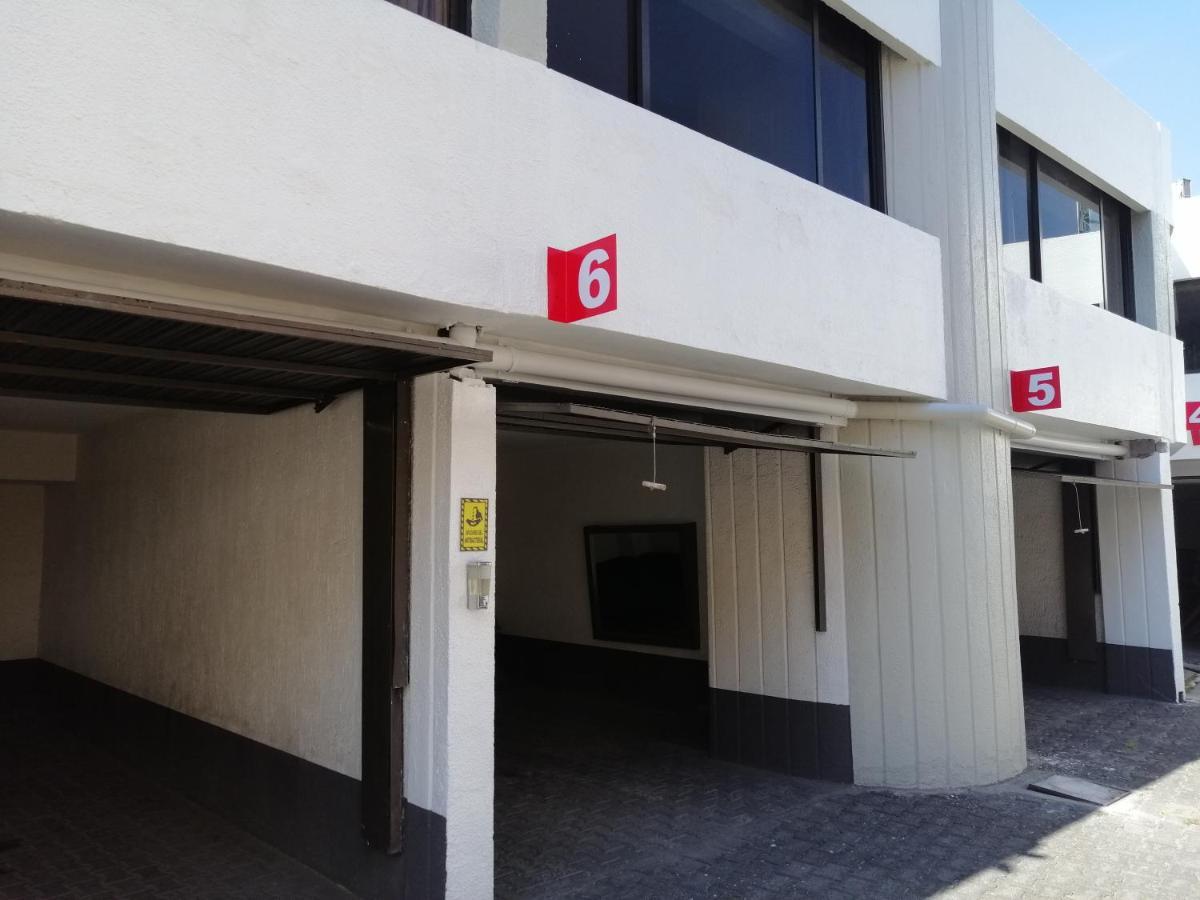 Motel Oasis Mexico Tlalnepantla  Bagian luar foto