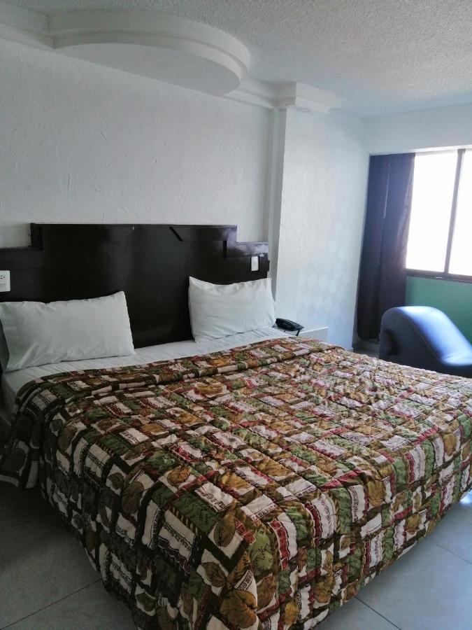 Motel Oasis Mexico Tlalnepantla  Bagian luar foto