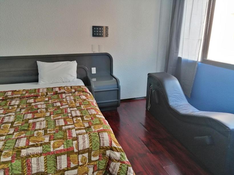 Motel Oasis Mexico Tlalnepantla  Bagian luar foto